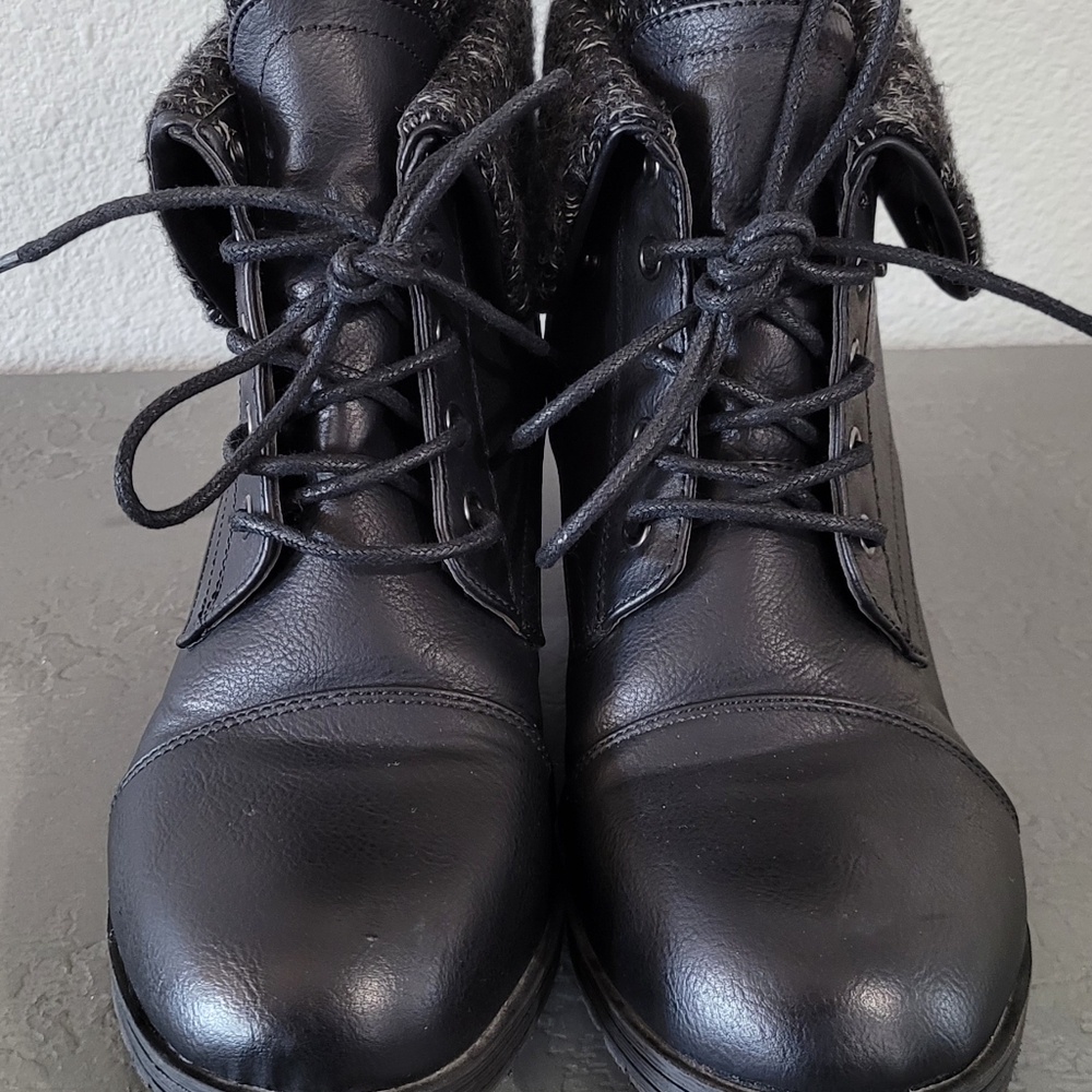 Jessica Cline size 8 color black